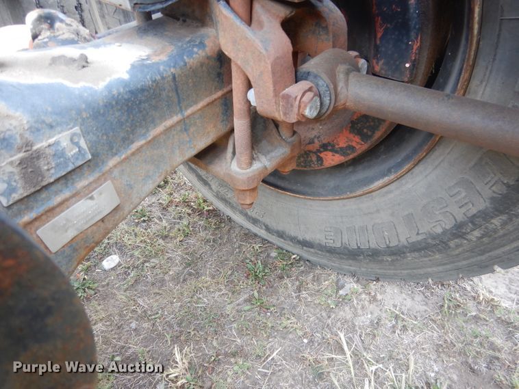 image for item DG4607 1989 Freightliner FLC112  semi truck