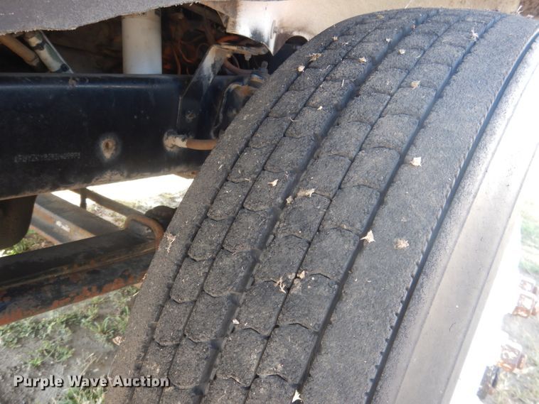 image for item DG4607 1989 Freightliner FLC112  semi truck