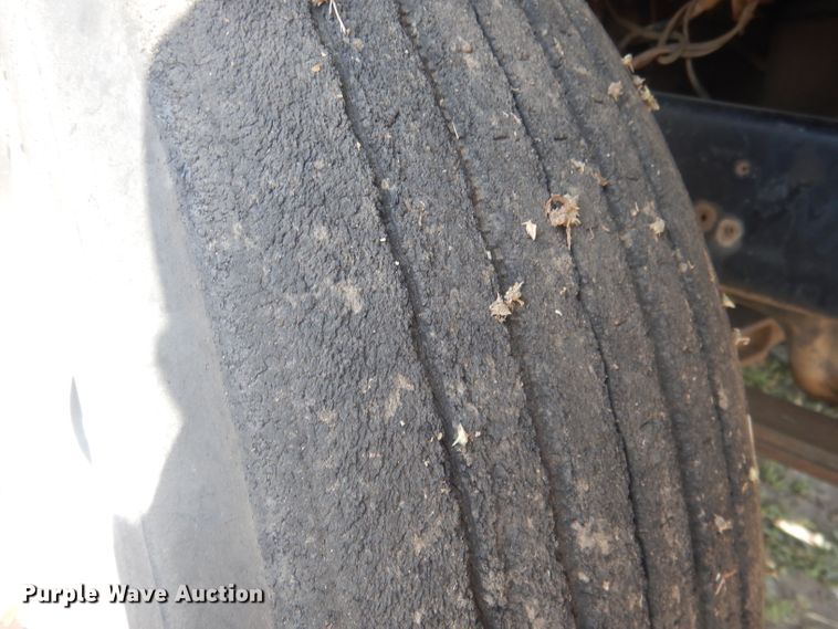 image for item DG4607 1989 Freightliner FLC112  semi truck