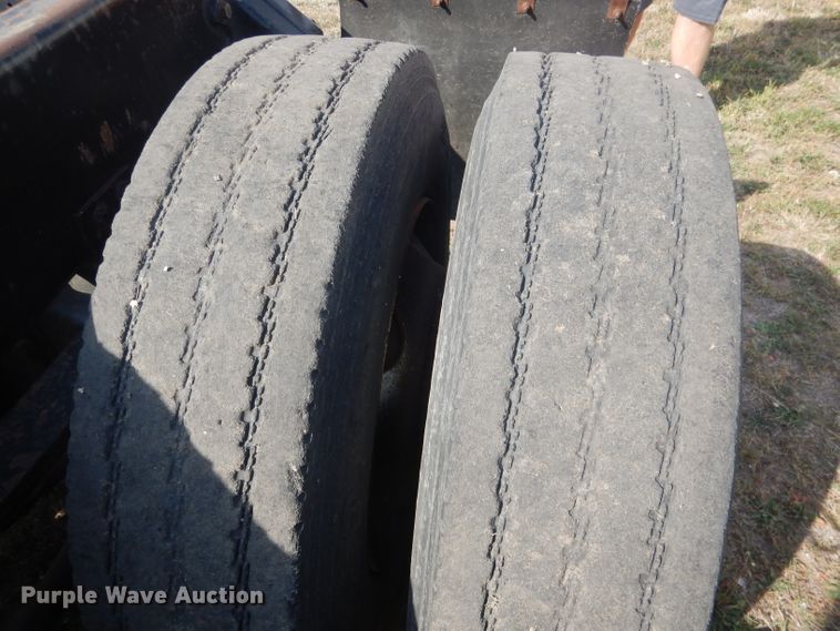 image for item DG4607 1989 Freightliner FLC112  semi truck