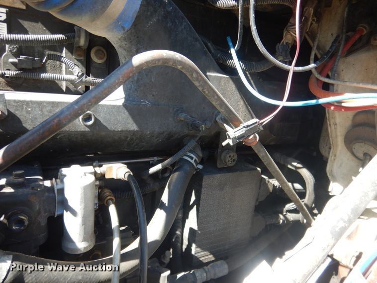 image for item DG4616 2003 International 9100i  semi truck