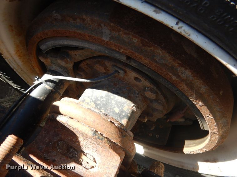 image for item DG4616 2003 International 9100i  semi truck