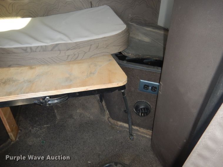 image for item DG4620 2015 Volvo VN  semi truck