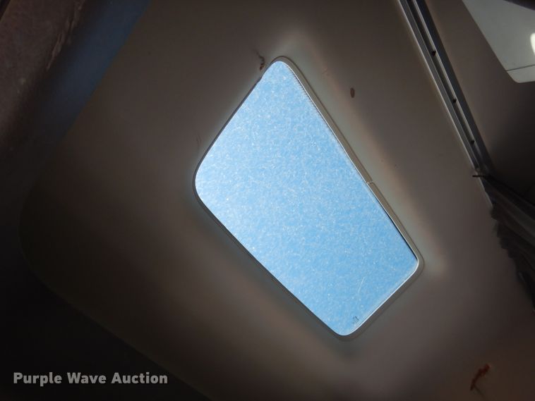 image for item DG4620 2015 Volvo VN  semi truck