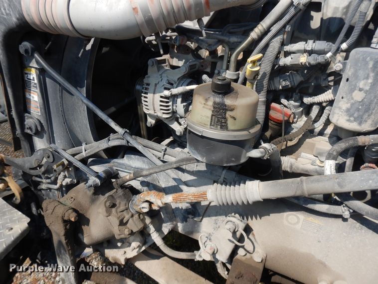 image for item DH0057 2013 Peterbilt 367  semi truck