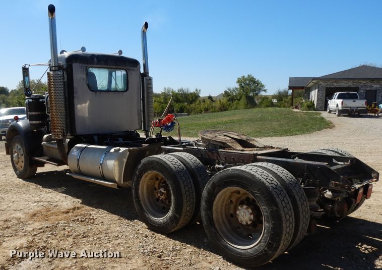 image for item DH0121 1980 Kenworth W900  semi truck