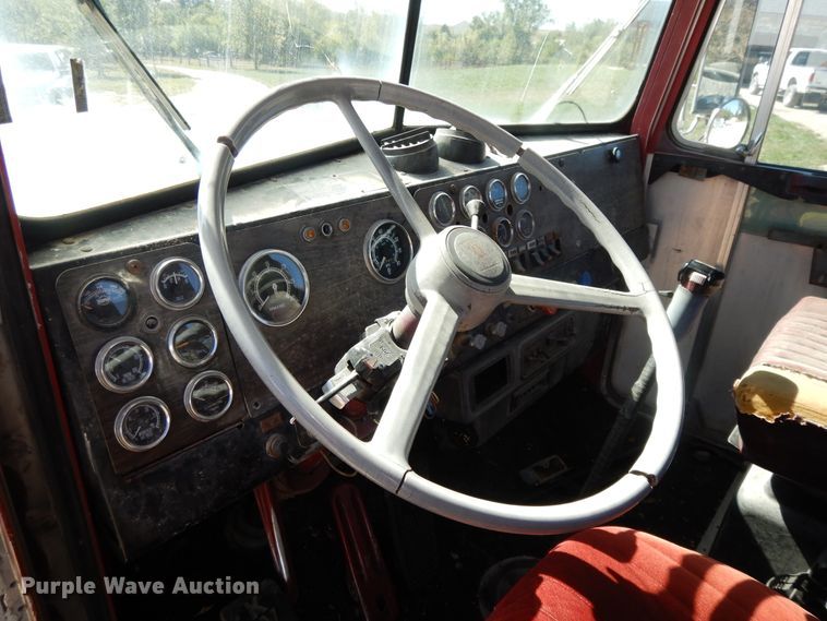 image for item DH0121 1980 Kenworth W900  semi truck