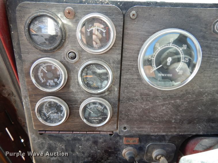 image for item DH0121 1980 Kenworth W900  semi truck