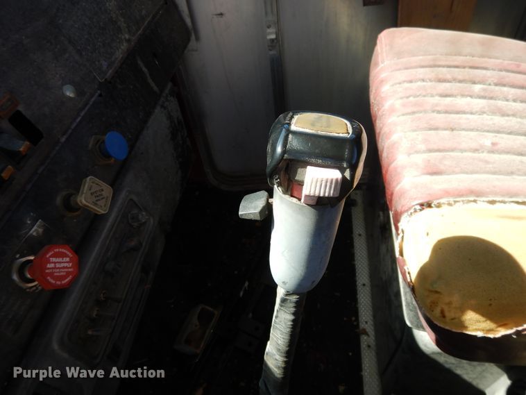 image for item DH0121 1980 Kenworth W900  semi truck