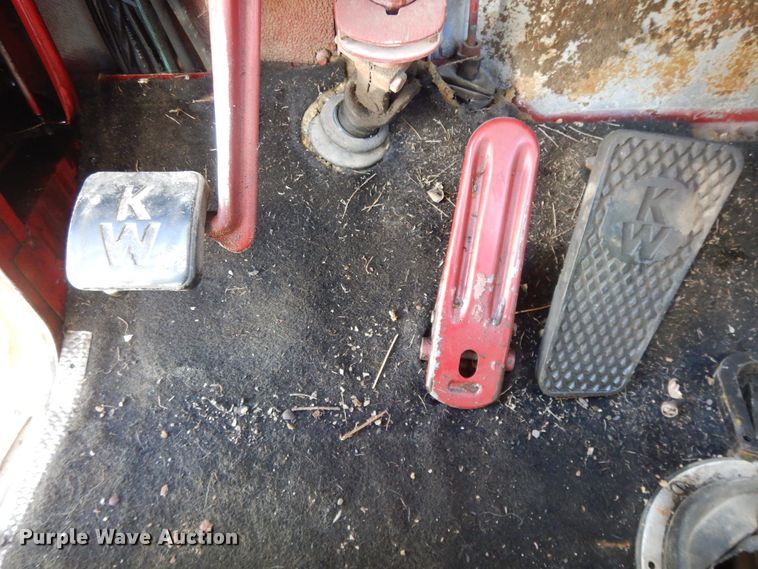 image for item DH0121 1980 Kenworth W900  semi truck