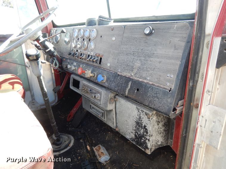 image for item DH0121 1980 Kenworth W900  semi truck