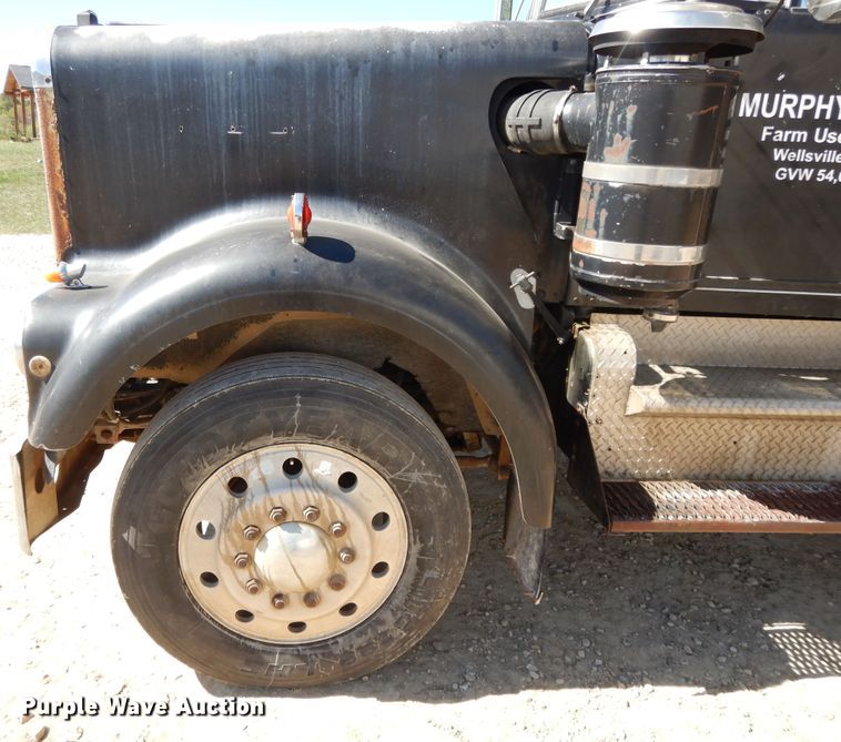 image for item DH0121 1980 Kenworth W900  semi truck