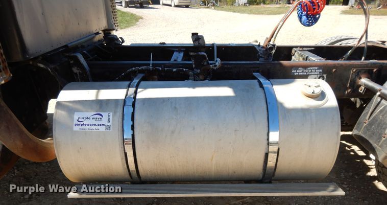 image for item DH0121 1980 Kenworth W900  semi truck