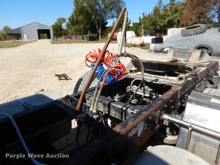 image for item DH0121 1980 Kenworth W900  semi truck