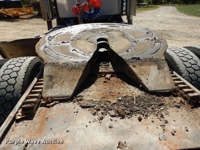 image for item DH0121 1980 Kenworth W900  semi truck