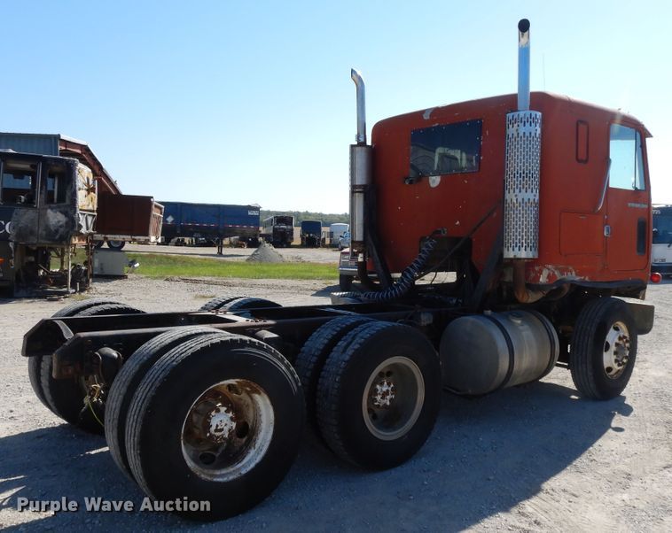image for item DH0185 1973 Chevrolet Titan 90  truck cab and chassis