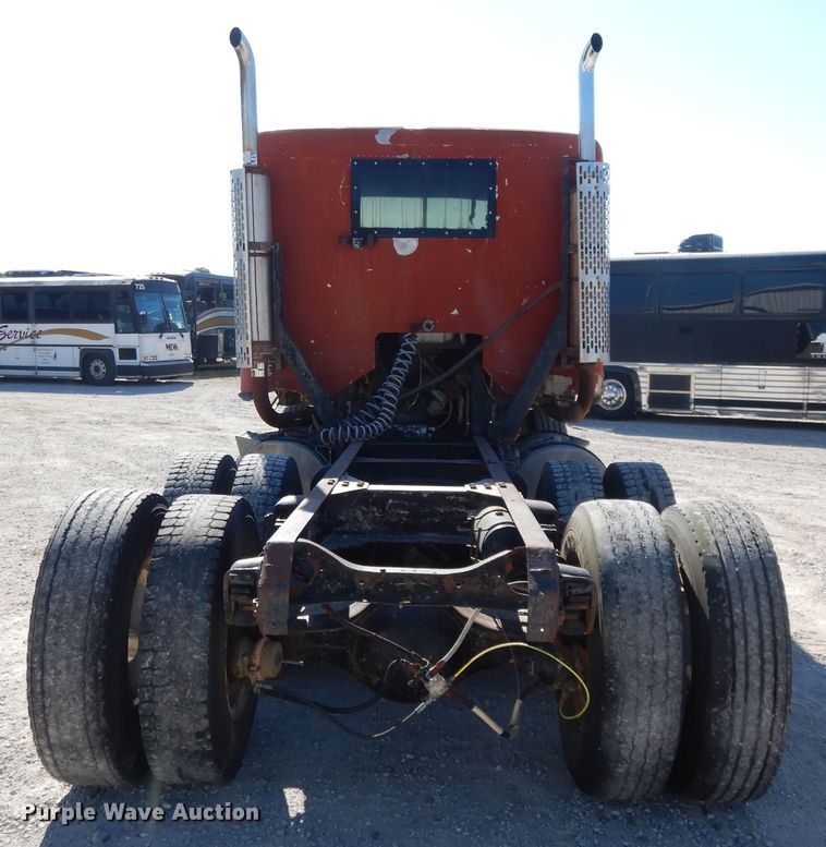 image for item DH0185 1973 Chevrolet Titan 90  truck cab and chassis