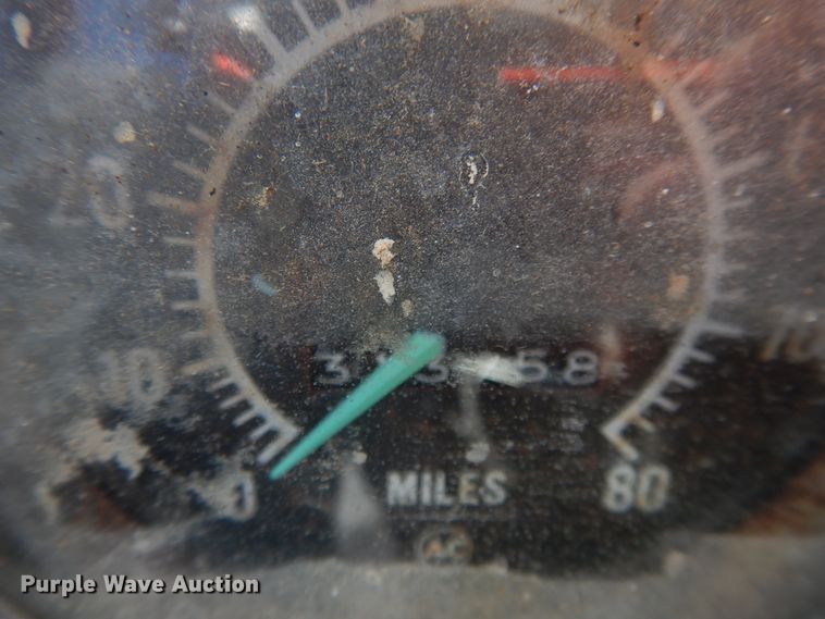 image for item DH0185 1973 Chevrolet Titan 90  truck cab and chassis