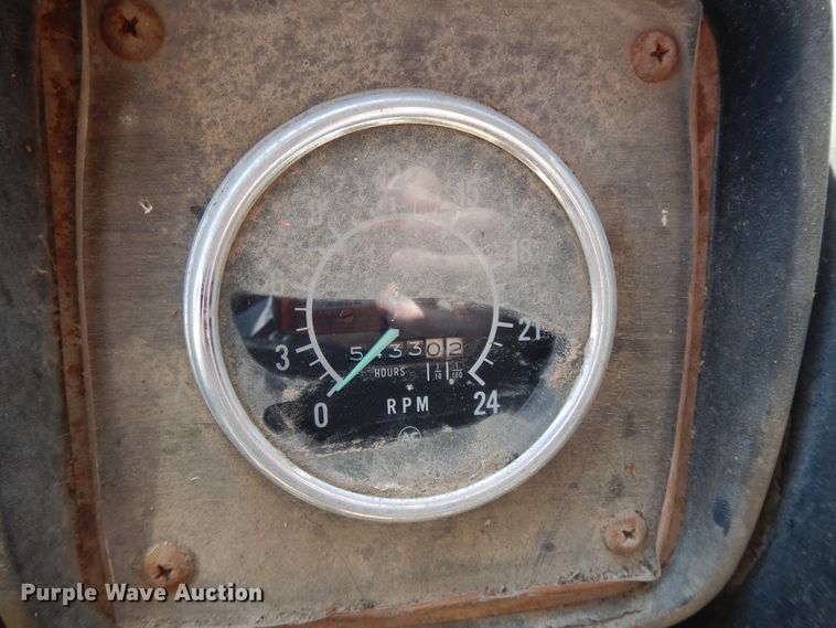 image for item DH0185 1973 Chevrolet Titan 90  truck cab and chassis