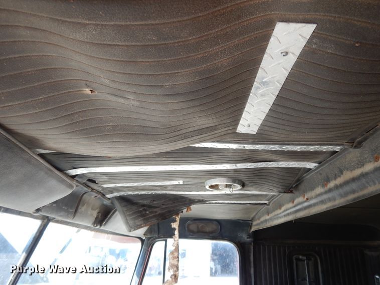 image for item DH0185 1973 Chevrolet Titan 90  truck cab and chassis