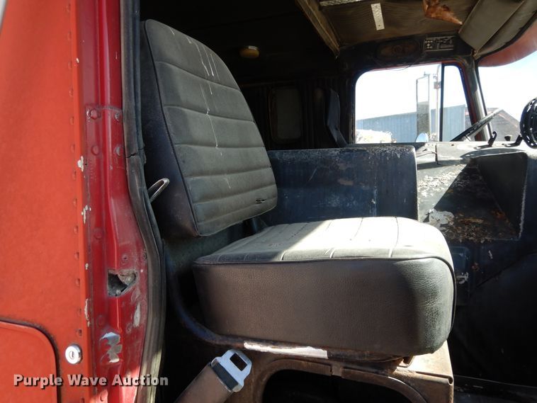 image for item DH0185 1973 Chevrolet Titan 90  truck cab and chassis