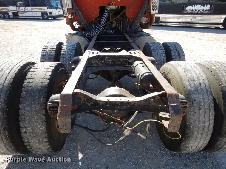 image for item DH0185 1973 Chevrolet Titan 90  truck cab and chassis