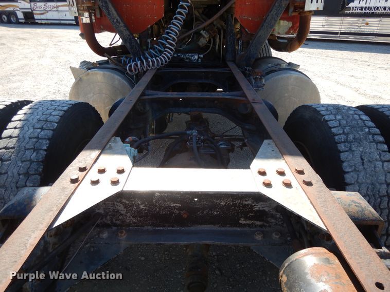 image for item DH0185 1973 Chevrolet Titan 90  truck cab and chassis