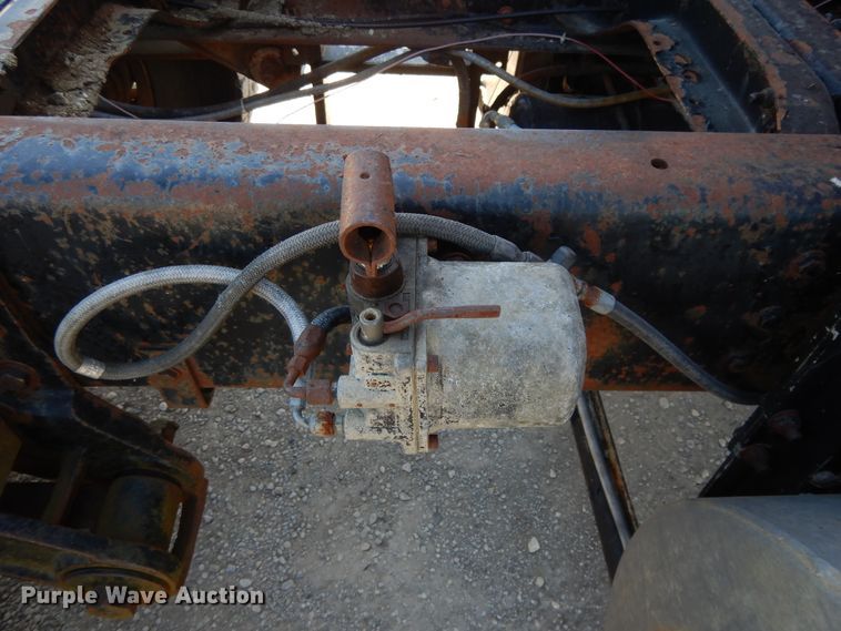 image for item DH0185 1973 Chevrolet Titan 90  truck cab and chassis