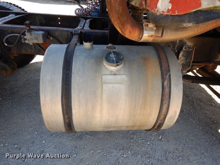 image for item DH0185 1973 Chevrolet Titan 90  truck cab and chassis