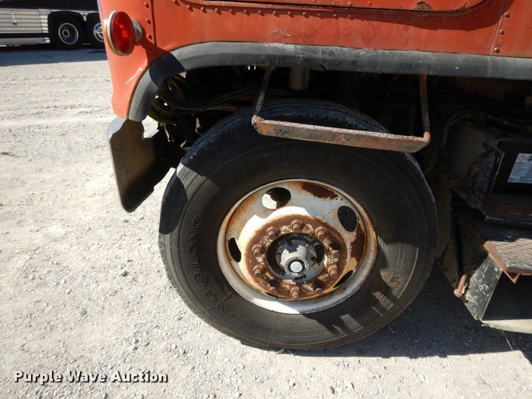 image for item DH0185 1973 Chevrolet Titan 90  truck cab and chassis