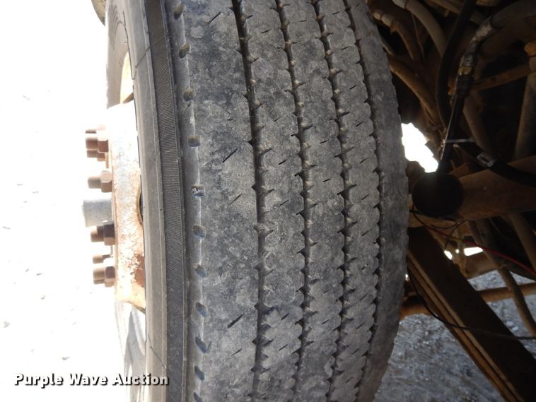 image for item DH0185 1973 Chevrolet Titan 90  truck cab and chassis