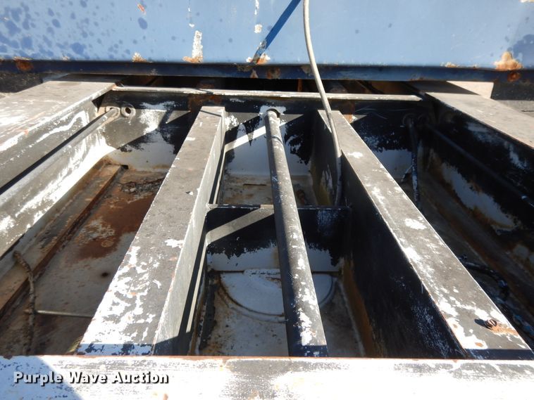 image for item DH0197 1996 Montone end dump trailer