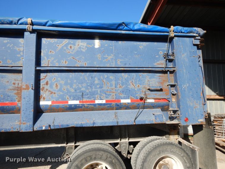 image for item DH0197 1996 Montone end dump trailer