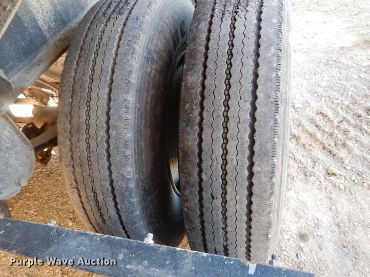 image for item DH0197 1996 Montone end dump trailer