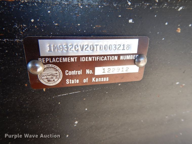 image for item DH0197 1996 Montone end dump trailer