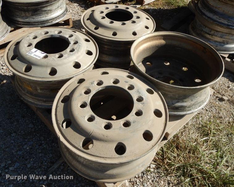 image for item DH0200 (4) 8.5x22.5 aluminum pilot wheels