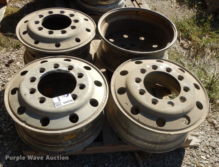 image for item DH0200 (4) 8.5x22.5 aluminum pilot wheels