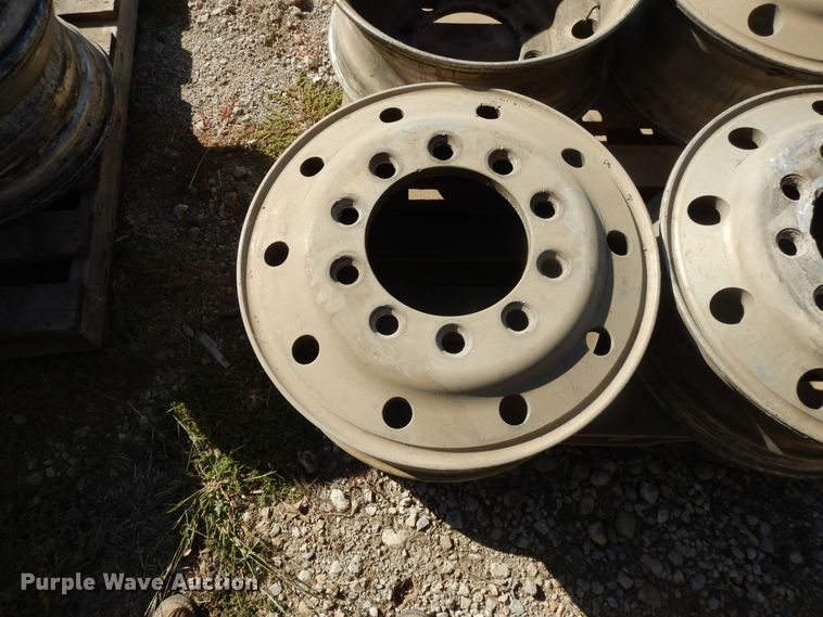 image for item DH0200 (4) 8.5x22.5 aluminum pilot wheels