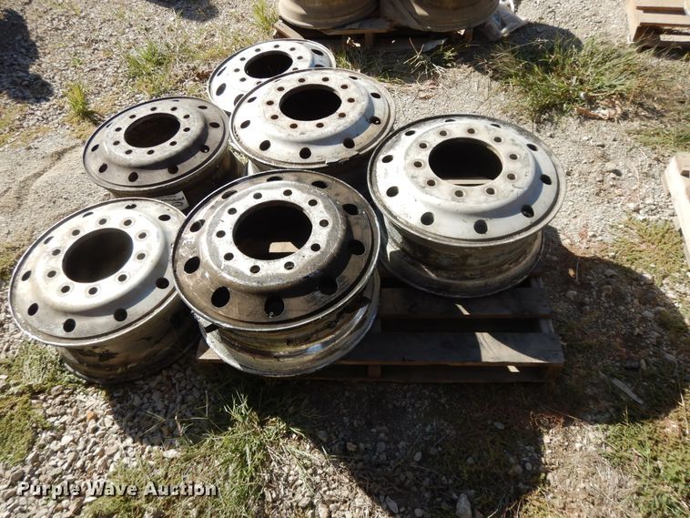 image for item DH0203 (6) 9x22.5 aluminum hub pilot wheels