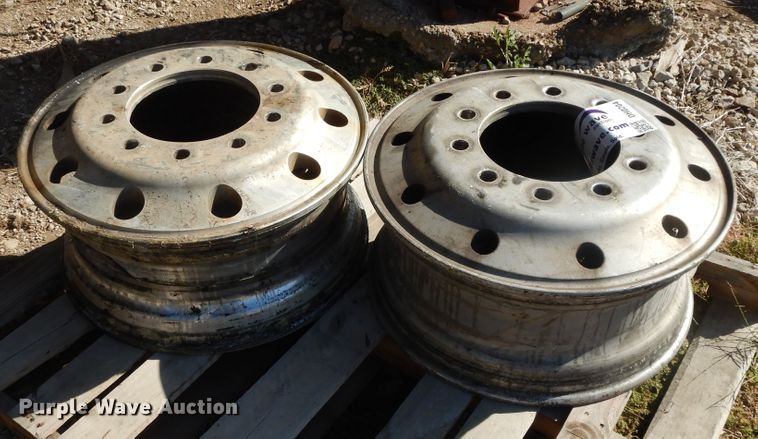 image for item DH0204 (2) 9x22.5 aluminum hub pilot wheels