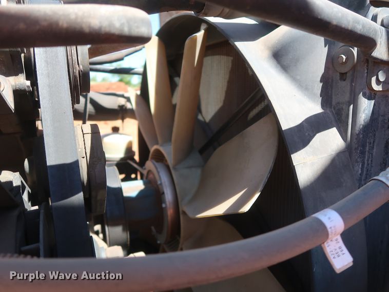 image for item DH0928 2005 Freightliner Columbia  semi truck