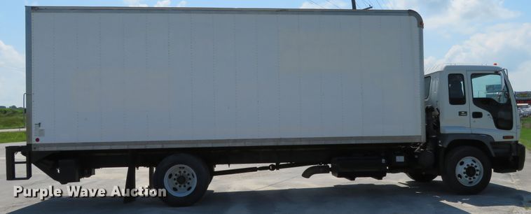 image for item DH1139 2007 Chevrolet T7500  box truck