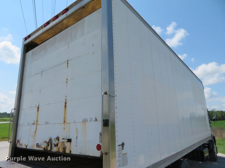 image for item DH1139 2007 Chevrolet T7500  box truck