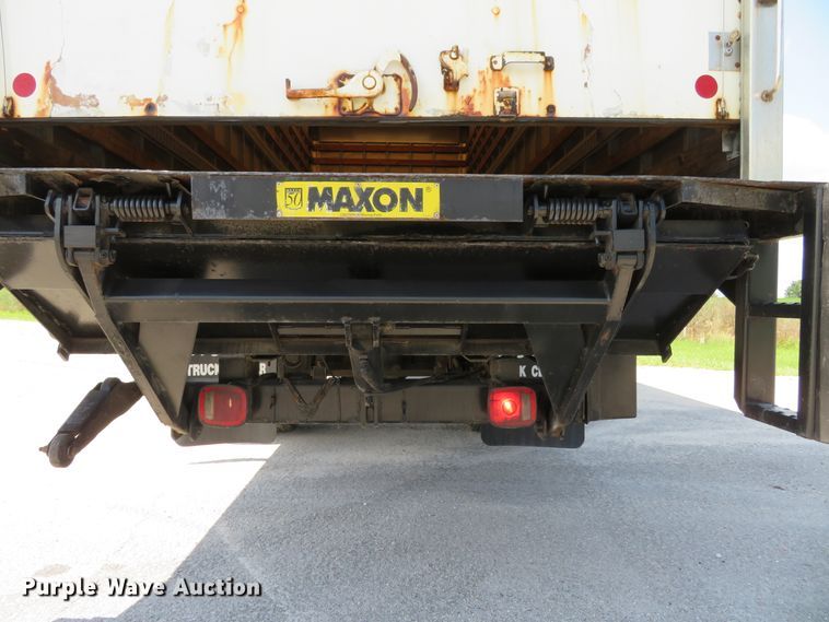 image for item DH1139 2007 Chevrolet T7500  box truck