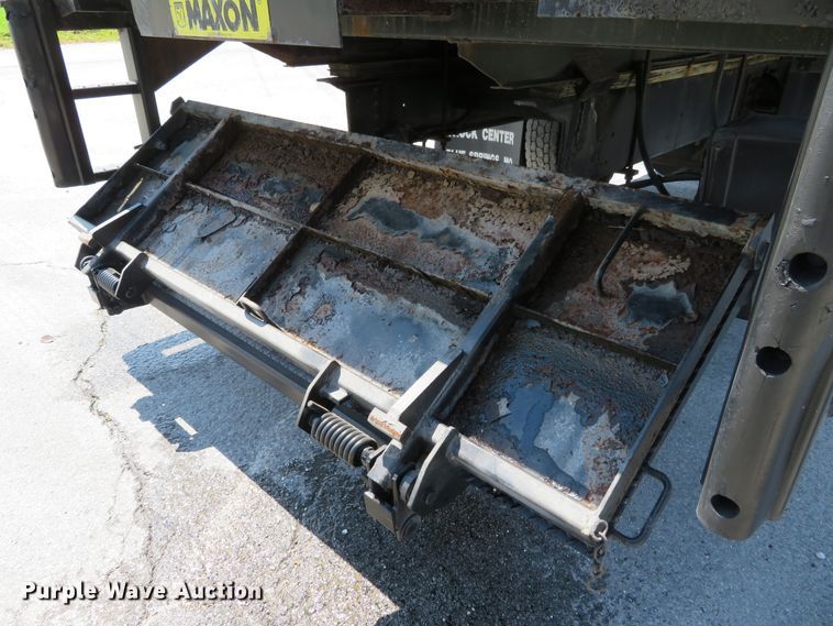 image for item DH1139 2007 Chevrolet T7500  box truck