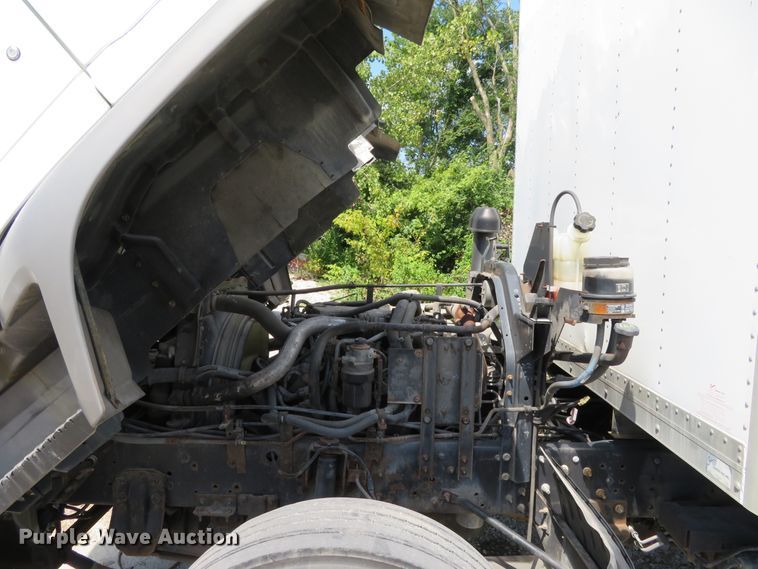 image for item DH1139 2007 Chevrolet T7500  box truck