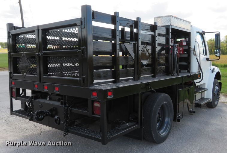 image for item DH1242 2007 Freightliner Business Class M2  flatbed truck