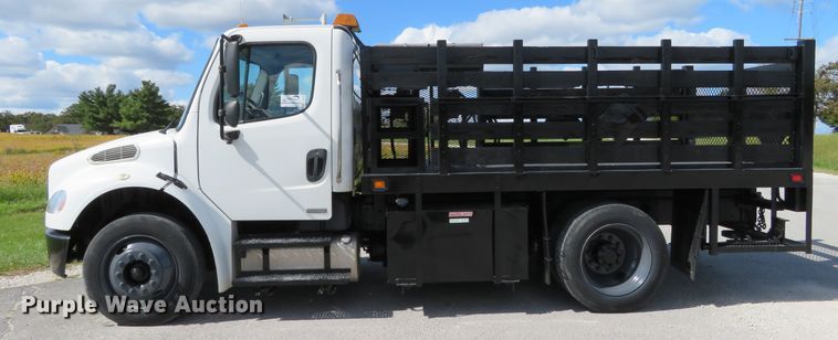 image for item DH1242 2007 Freightliner Business Class M2  flatbed truck