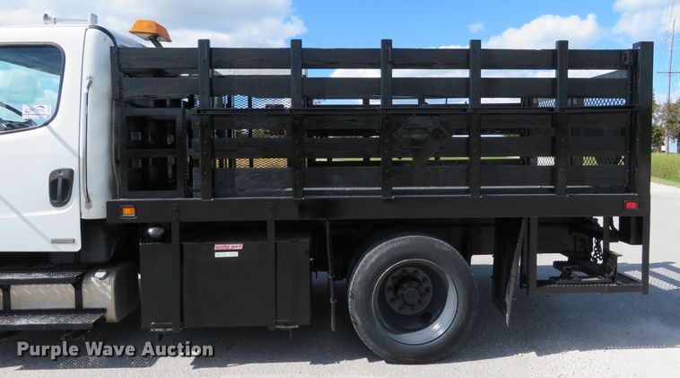 image for item DH1242 2007 Freightliner Business Class M2  flatbed truck