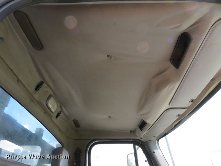 image for item DH1242 2007 Freightliner Business Class M2  flatbed truck